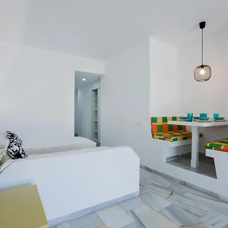 Estudio - La Caleta Costa Adeje (Tenerife)