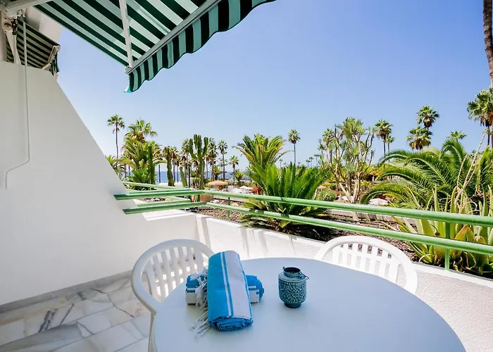 Estudio - La Caleta Адехе