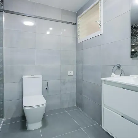 Estudio - La Caleta 公寓 阿德耶